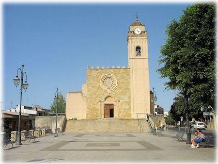 Chiesa di San Nicola di Mira. Ingrandisci l'immagine e accedi alla galleria delle foto.