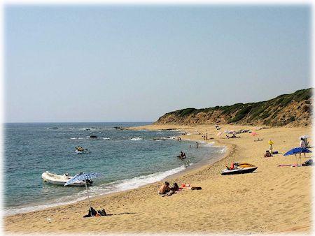 Descrizione sulla località e spiaggia di Portu Maga.